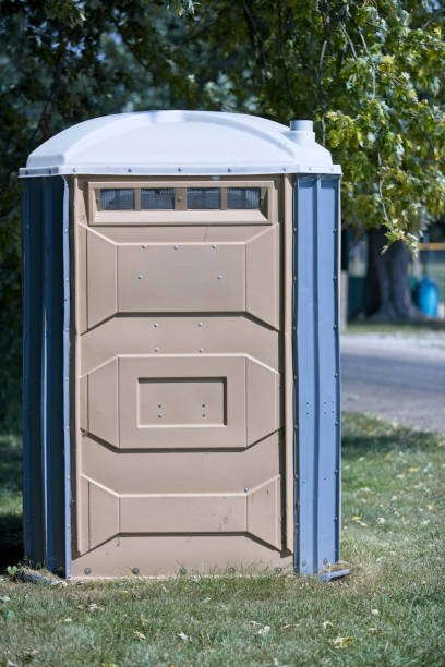Portable Toilet Options We Offer in Sun Village, CA